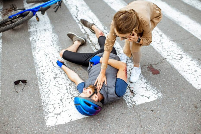 How a Los Angeles Personal Injury Attorney Builds Your Case