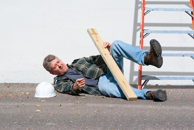 How a Los Angeles Personal Injury Attorney Builds Your Case